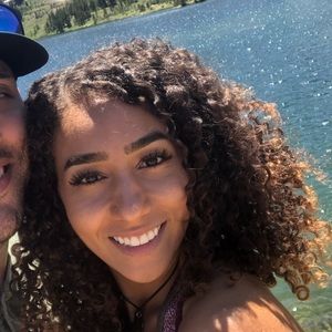 Meet your Posher, Michaela